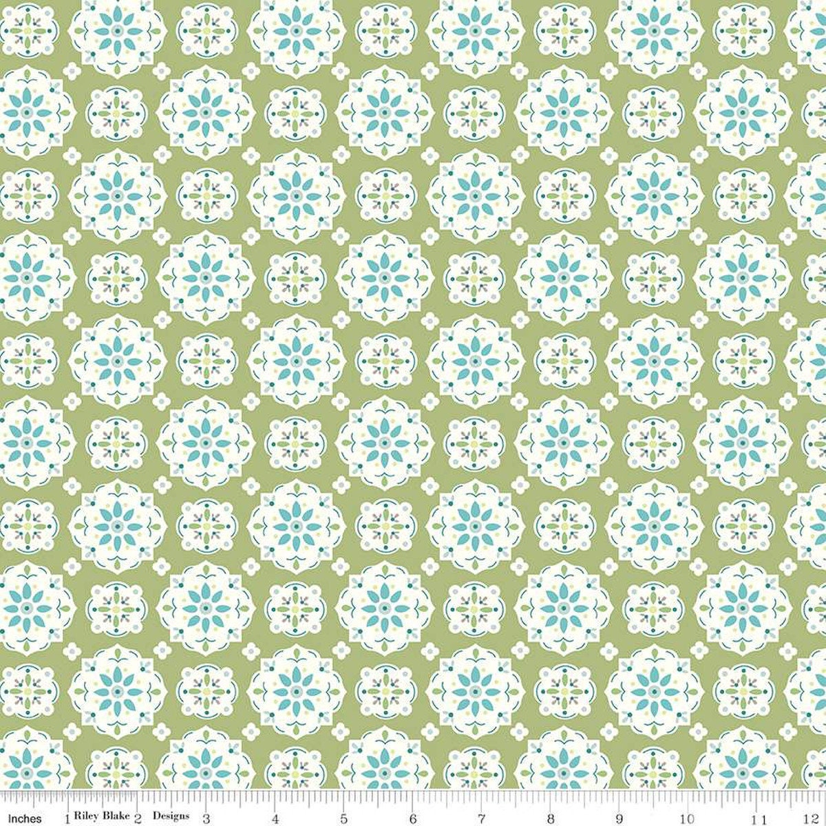 NEW Lori Holt Bee Vintage fabric BTHY Sarah Jane Color Lettuce Premium quilting cotton