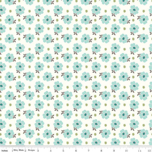 NEW Lori Holt Bee Vintage fabric BTHY Isabell Color Cloud Premium quilting cotton