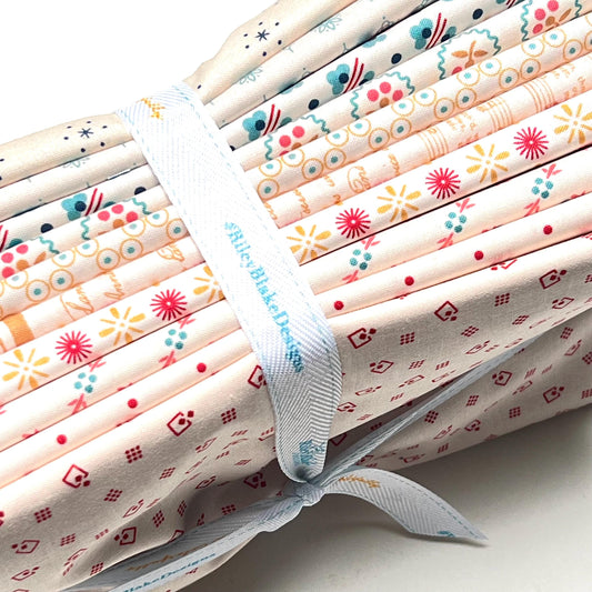 Americana fat quarter bundle Lori Holt Americana fabric 10 pieces Riley Blake Low Volume bundle