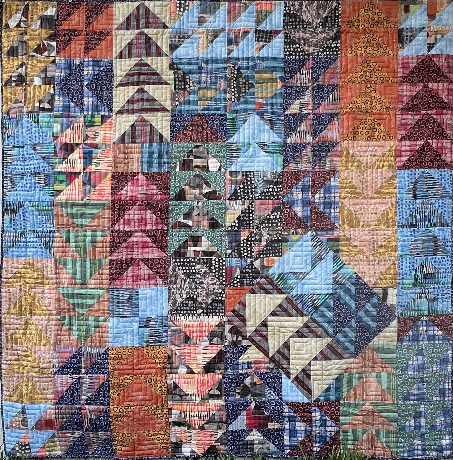UPCOUNTRY quilt pattern by Natalie Barnes shows Marcia Derse quilting cottons