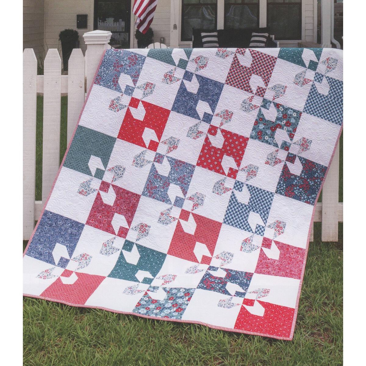 Fat Quarters BY THE DOZEN by Its Sew Emma 12 projects Quilting Instruction book 72 pp