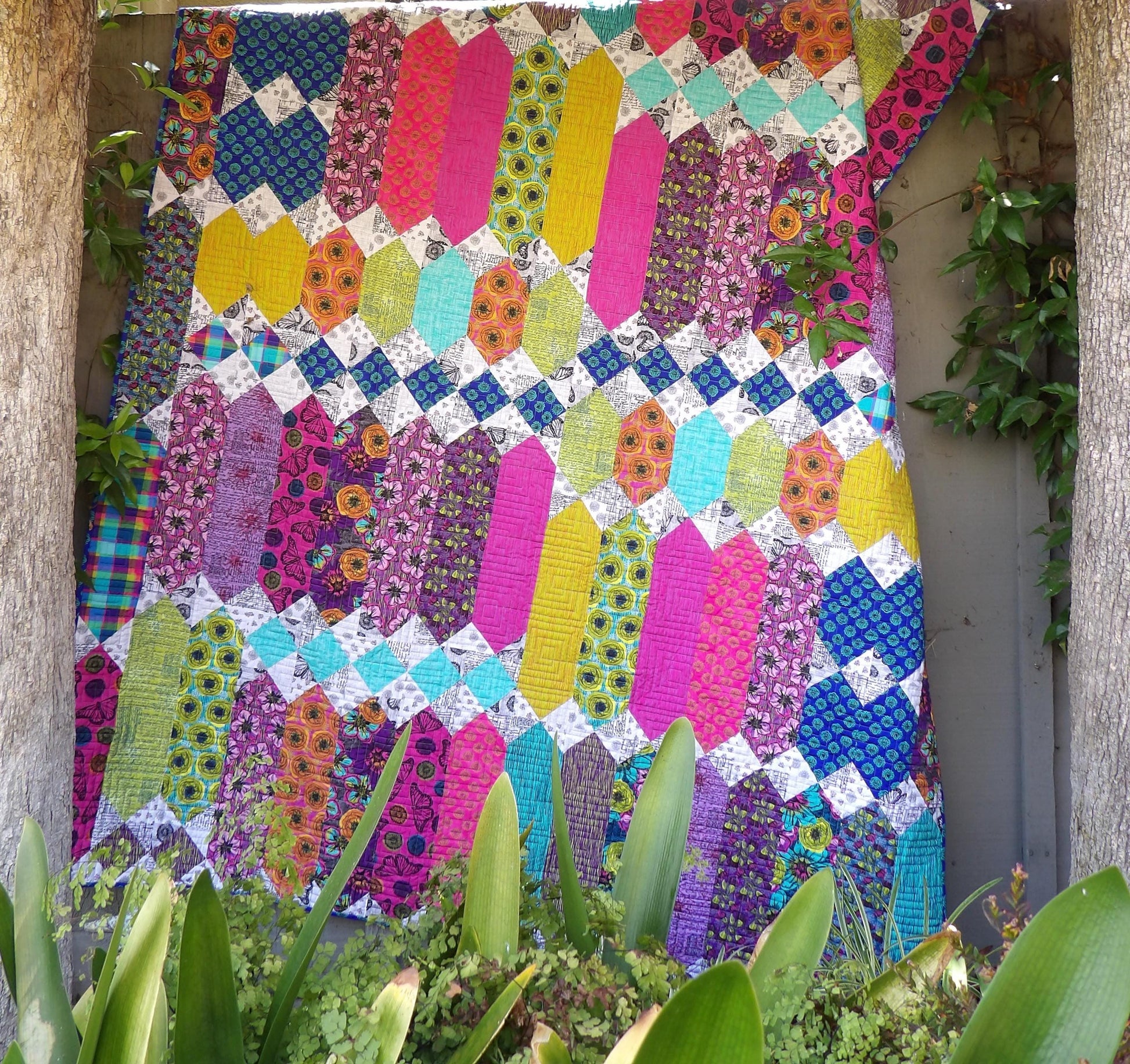 WORLD'S FAIR quilt KIT Winding Road Fabrics and pattern 64 x 80